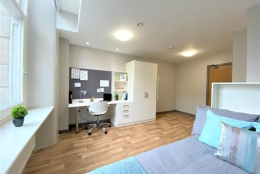 1 bed flat, College Square East, Holylands, Belfast, BT16DJ - Image 4